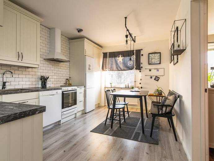 2 rok · 69 m² · Valhallavägen 21C