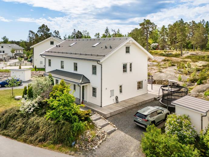 6 rok · 148 m² · Örnklovägen 9B