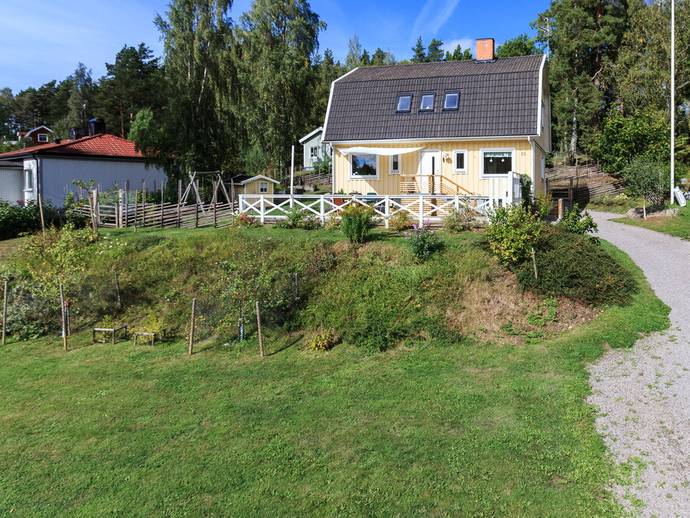 6 rok · 126 m² · Hällestadsvägen 55