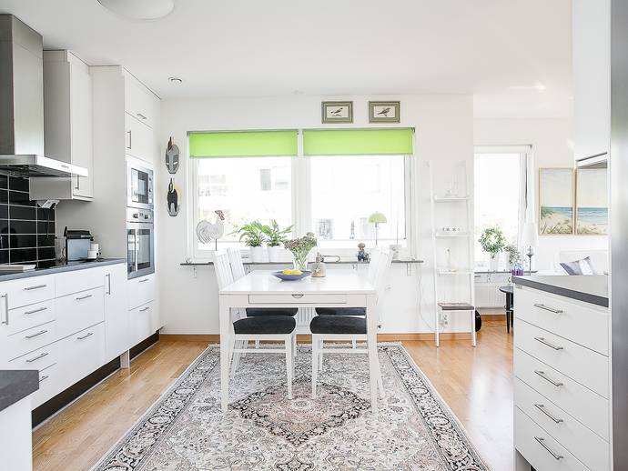 4 rok · 117 m² · Västra Holmgatan 30