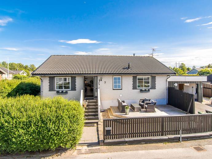 6 rok · 108 m² · Taggsvampvägen 5