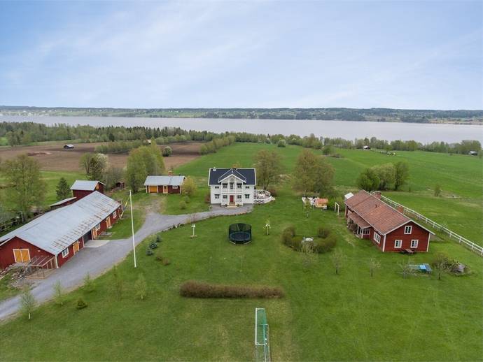 6 rok · 184 m² · Erik-Persgården Bye 160 
