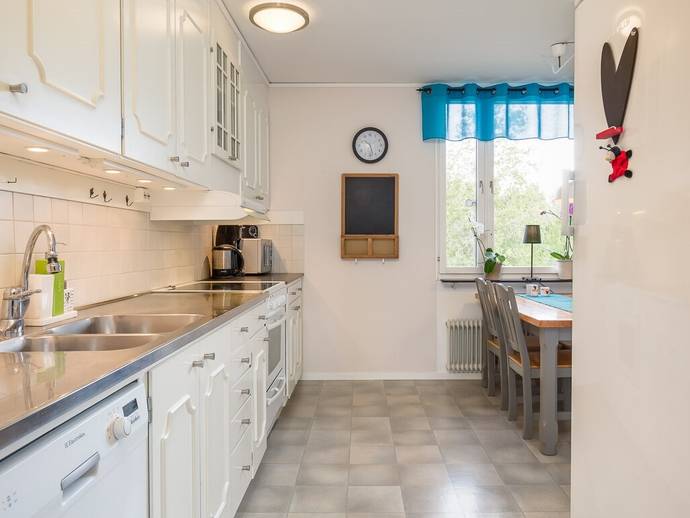 3 rok · 84 m² · Hovslagargränd 17