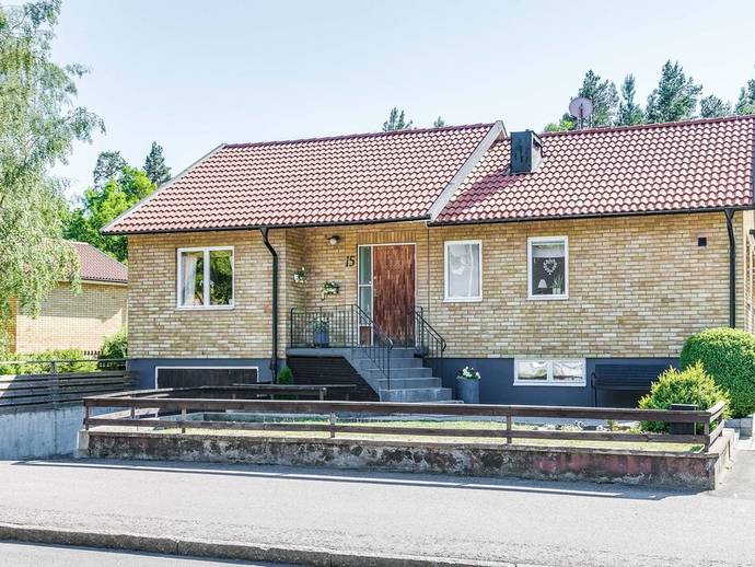 5 rok · 87 m² · Låglandsvägen 15