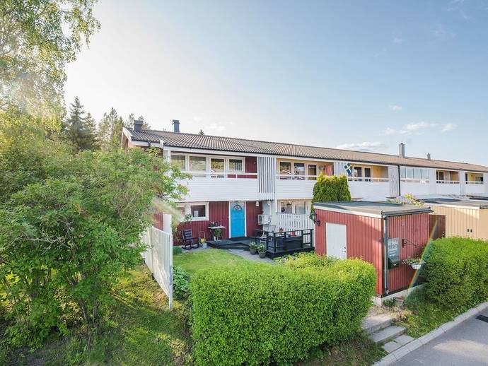 6 rok · 140 m² · Jaktfalksvägen 56
