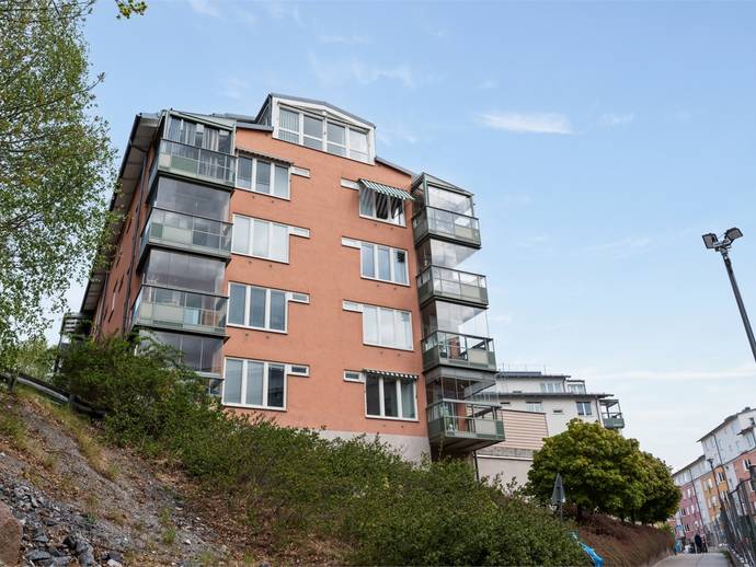 2 rok · 68 m² · Höjdvägen 1
