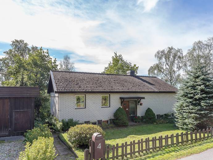 8 rok · 107 m² · Drakvägen 4