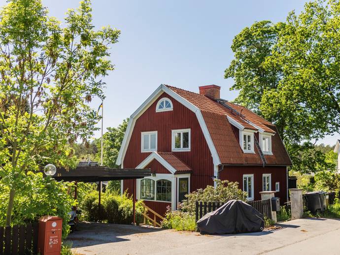6 rok · 149 m² · Blåbärsvägen 27