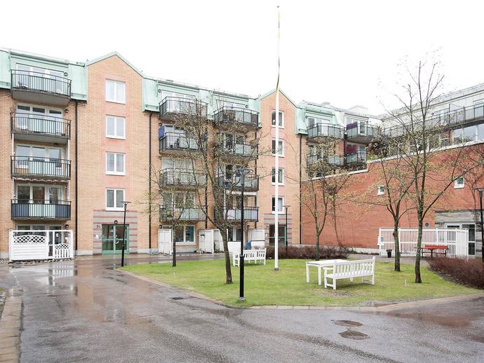 3 rok · 82 m² · Östra långgatan 5B