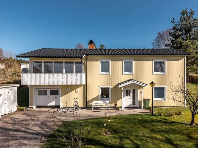 6 rok · 141 m² · Ängsvägen 7