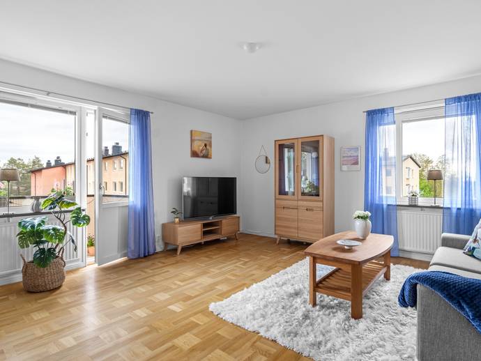 3 rok · 77 m² · Månstorpsvägen 1