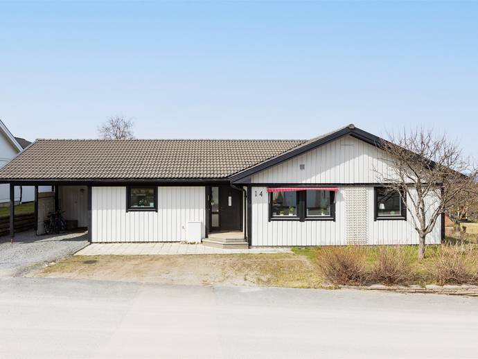 4 rok · 160 m² · Domherrevägen 14