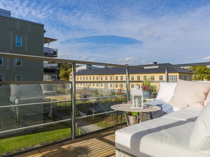 4 rok · 93 m² · Beckombergavägen 215