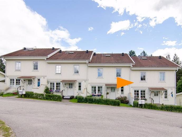 4 rok · 114 m² · Norrhedsvägen 7D