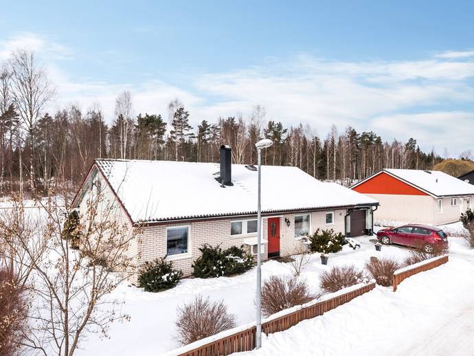 4 rok · 110 m² · Tunemyrsgatan 15