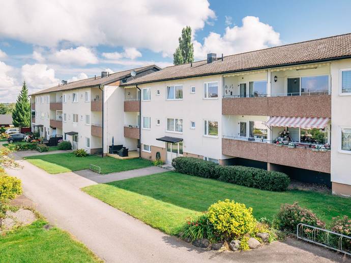 gullstensgatan-24-i-gullsp-ng-gullsp-ngs-kommun-l-genhet-till-salu