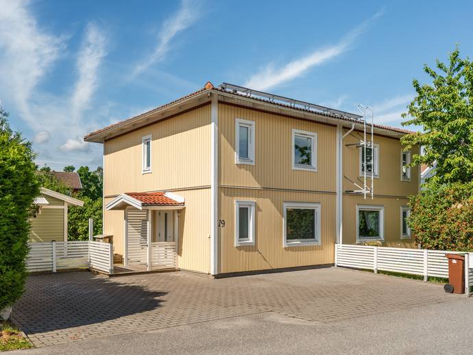 Kosmosgränd 19