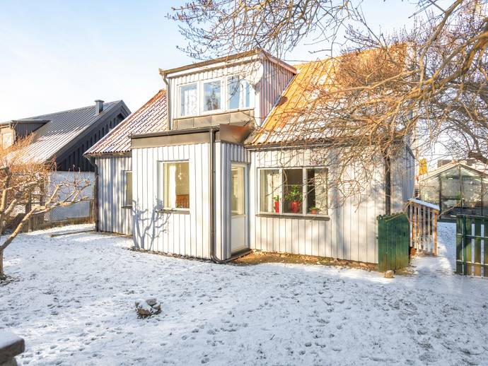 Skånevägen 79 i Staffanstorp, Staffanstorps kommun villa till salu