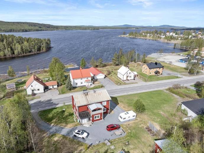 12 i Centrum, Malå kommun villa till salu