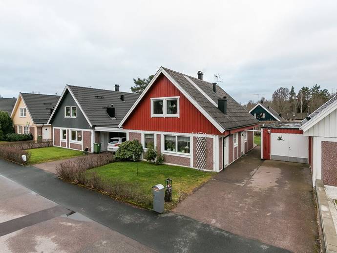 6 rok · 140 m² · Söndagsvägen 29