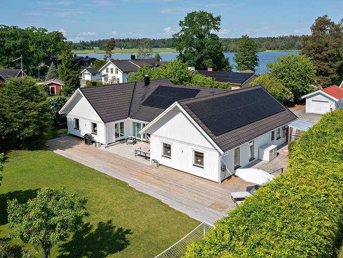 Rulleuddsvägen 7 i Ekerö Gällstaö, Ekerö kommun - villa till salu - Hemnet