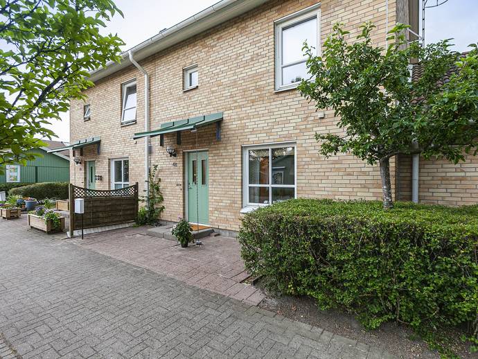 4 B Såld parhus (Bostadsrätt) Staffanstorp, Staffanstorps