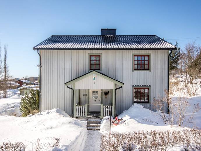 7 rok · 168 m² · Högbovägen 1
