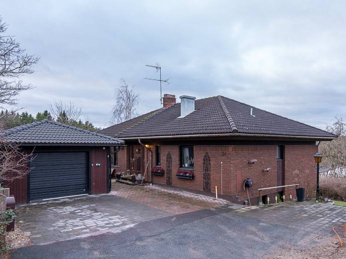 6 rok · 182 m² · Solviksgatan 34