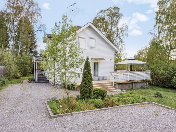 8 rok · 134 m² · Gästrikevägen 24