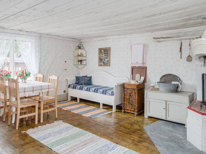 1 rok · Bonnstadskammare 334
