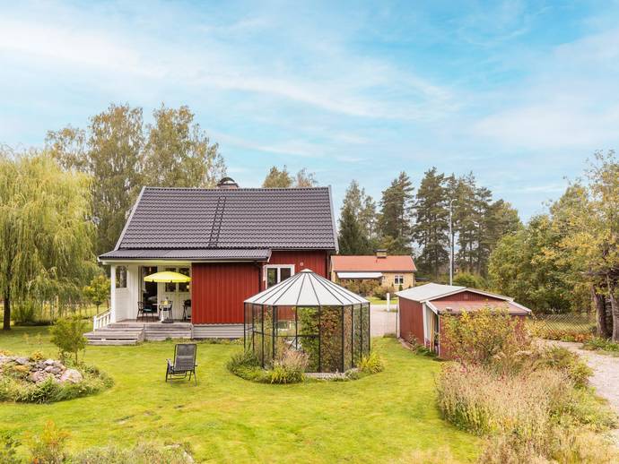 Björnbovägen 16 i Björneborg, Kristinehamns kommun - villa till salu ...