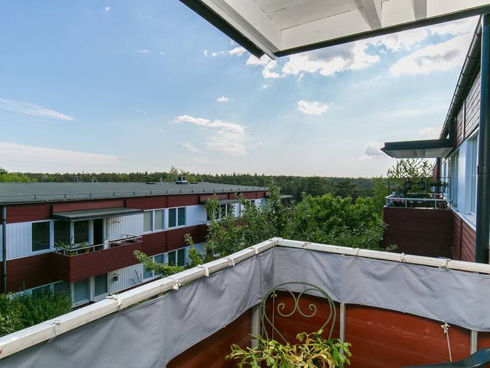 3 rok · 77,8 m² · Ljuskärrsvägen 56