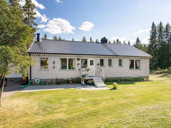 4 rok · 103 m² · Malis väg 6