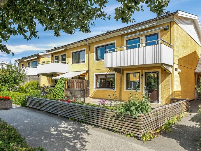 2 rok · 71 m² · Jordgubbsgränd 5