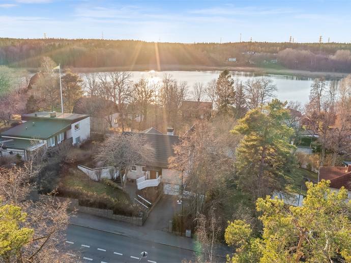 Havsörnsvägen 41 i Fagersjö, Stockholms kommun - villa till salu - Hemnet