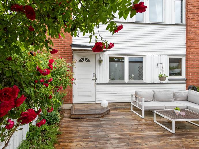 Rödklövervägen 14 - Såld radhus (Äganderätt) - Hässelby Norra Villastad ...