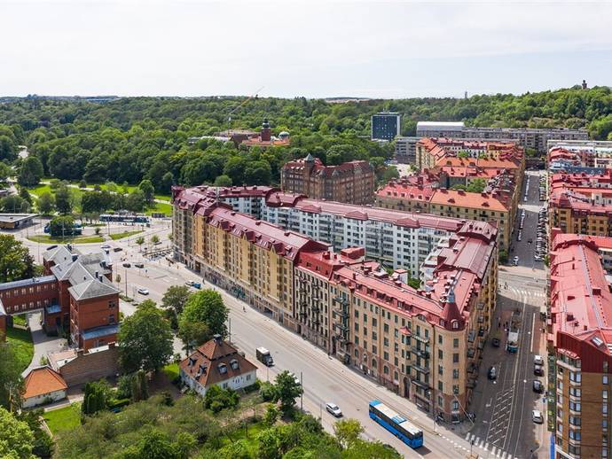 3 rok · 82 m² · Övre Husargatan 27