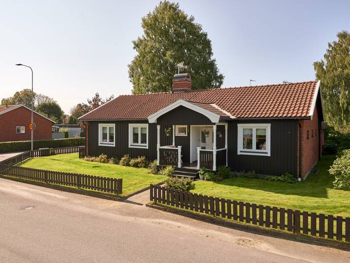 6 rok · 130 m² · Postvägen 4