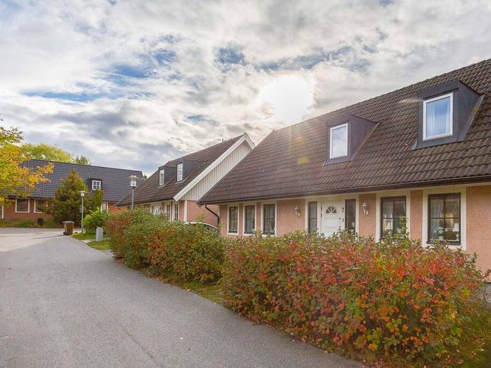 8 rok · 216 m² · Smultrongränd 7