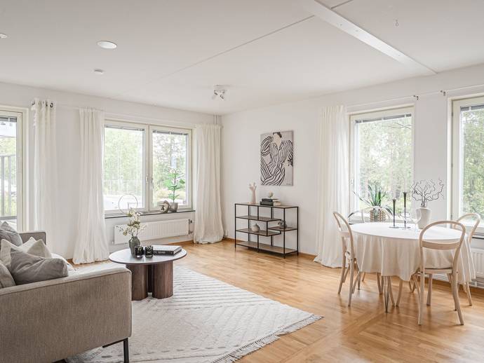 3 rok · 64 m² · Lämmelgränd 3