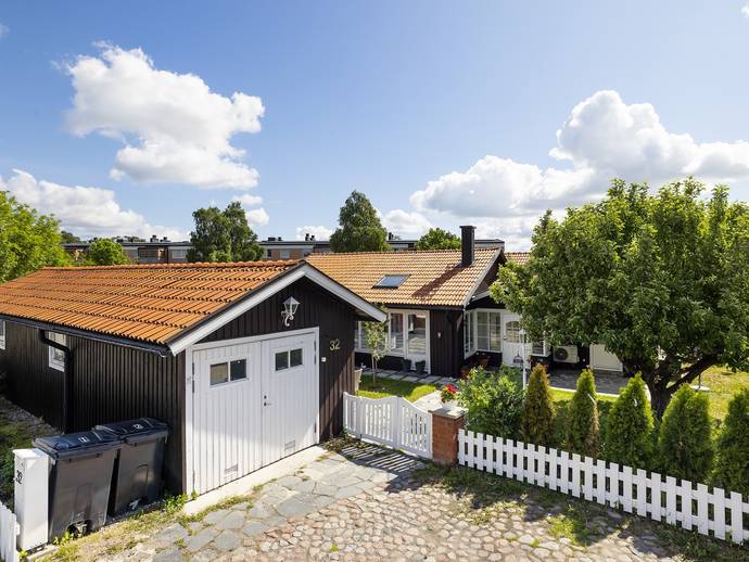 7 rok · 160 m² · Ljungvägen 32