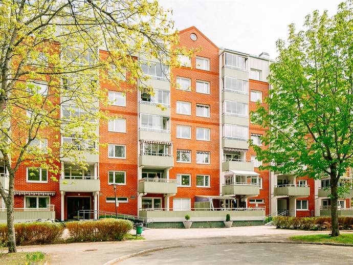 2 rok · 63 m² · Fläderstigen 2