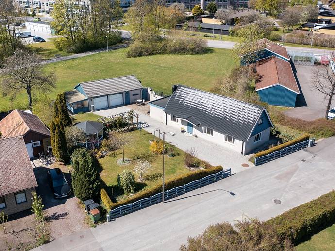 Wibergs väg 33 i Staffanstorp, Staffanstorps kommun villa till salu