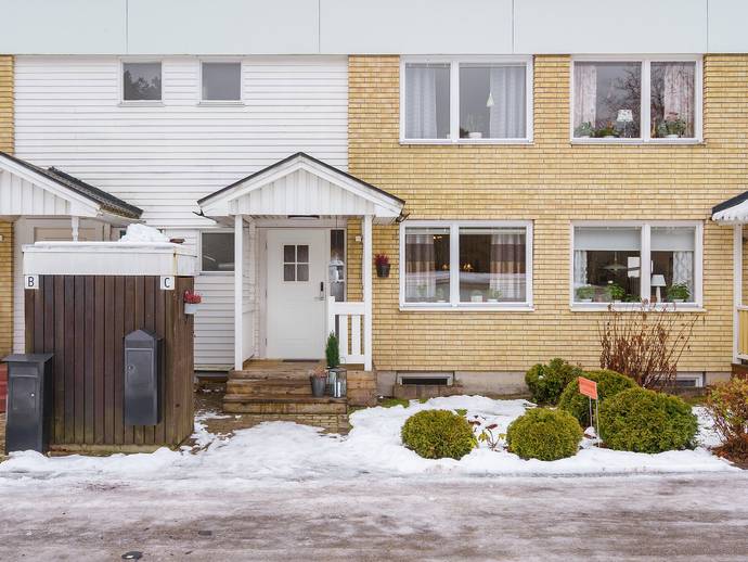 4 rok · 104 m² · Sätrahöjden 37C