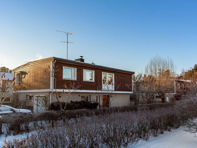 6 rok · 180 m² · Dalängsvägen 3