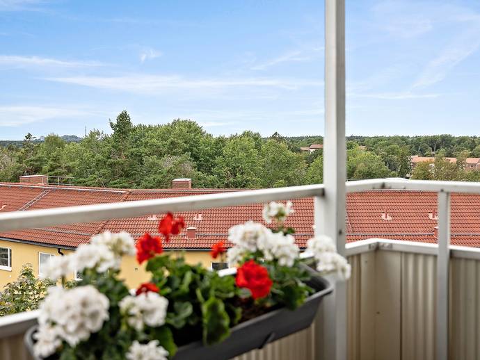 3 rok · 64 m² · Voxnegränd 1
