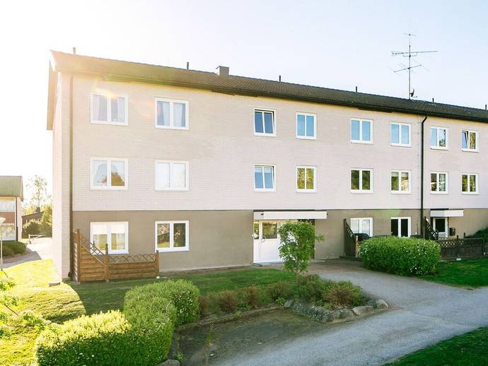 3 rok · 80,4 m² · Villagatan 10
