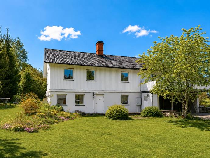 8 rok · 214 m² · Vickbergavägen 4