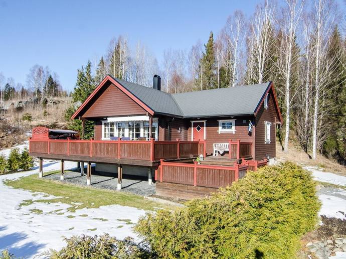 5.0 rok · 70.0 m² · Tolserud 305