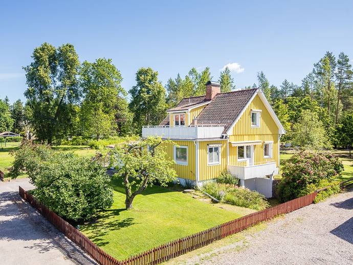 4 rok · 128 m² · Kronsätersvägen 9